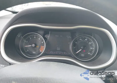 2014 Jeep Cherokee Trailhawk z USA, uszkodzony, nr VIN 1C4PJMBS7EW127804